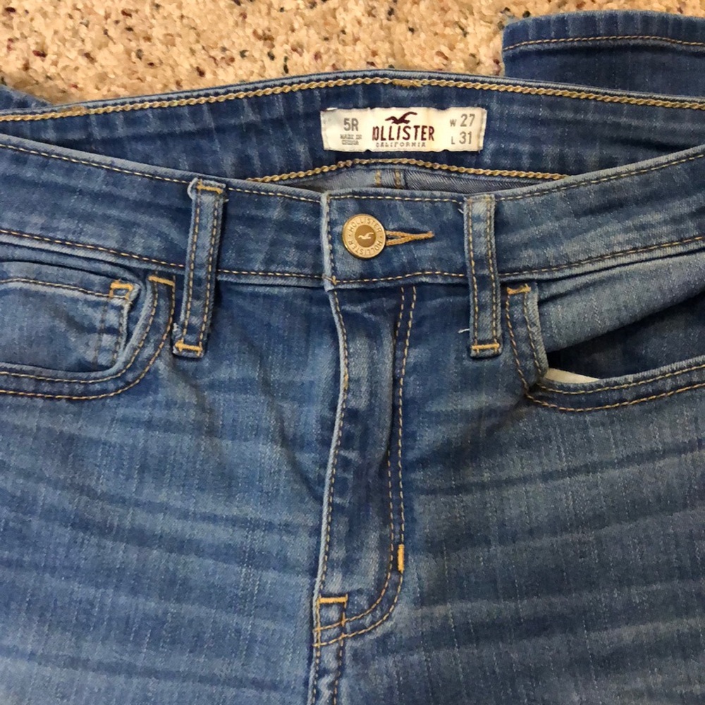 Women’s Hollister High Waisted Jeans - Picture 2 of 4